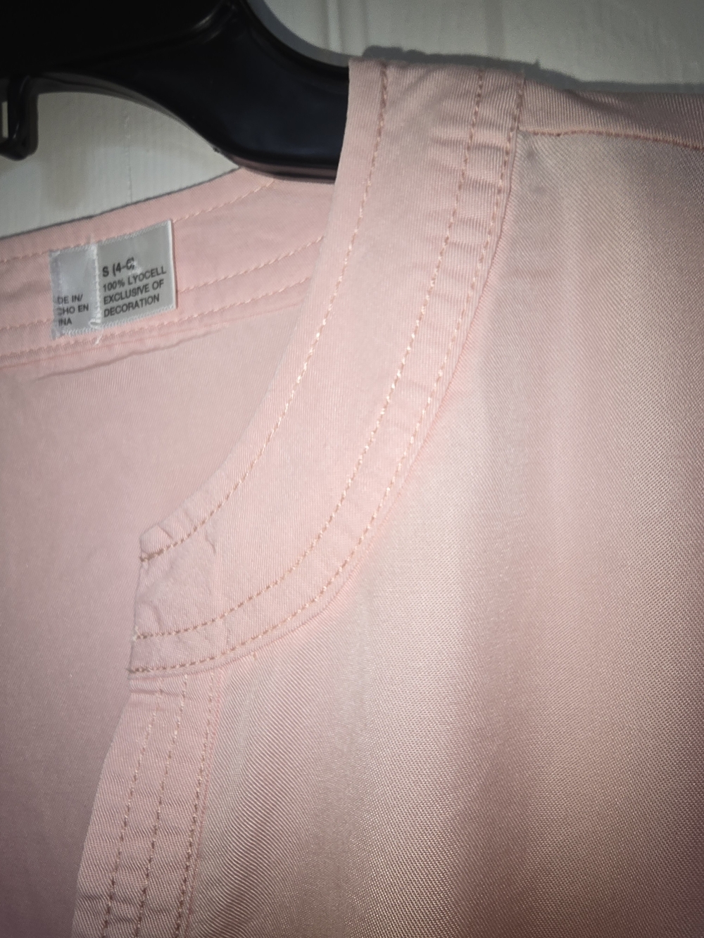 Light Pink V-Neck Tunic Top - Picture 4 of 6